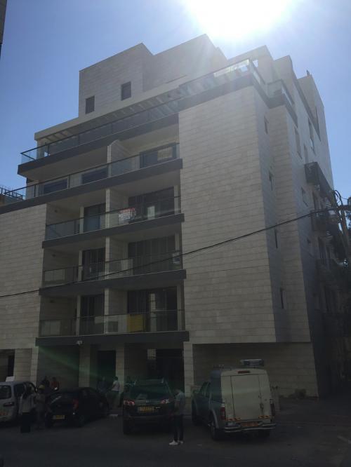 מעלות 10, רעננה
